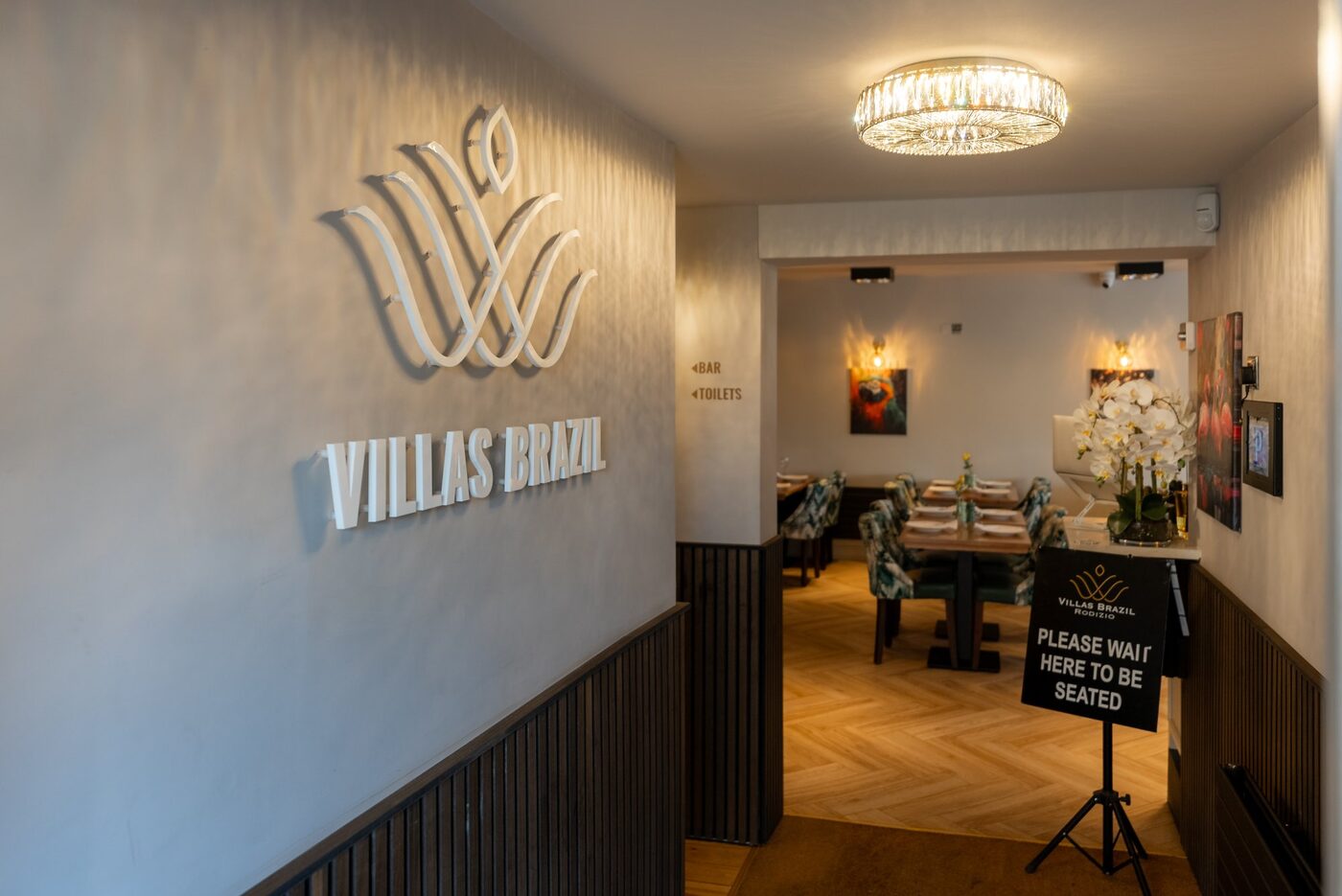 Villas Brazil restaurant dining room